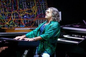 Prog-Rock Keyboard God Keith Emerson Dead At Age 71: Police Suspect Suicide (VIDEO)