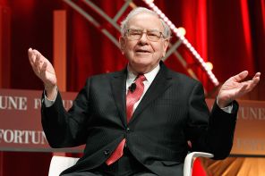 Warren Buffett Just Fact Checked The Hell Out Of Trump’s Tax Lies By Releasing His Own Tax Returns