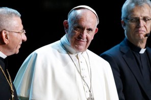 Pope Francis PUNKS Trump Like A BOSS, Once Again Questions His Alleged ‘Christian’ Faith (VIDEO)