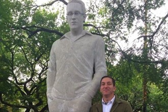 Edward Snowden statue and journalist Glenn Grenwald in NYC