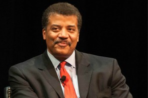 Host of ‘Cosmos’ Neil Tyson Angers Christian Conservatives On Christmas Over Twitter