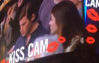 girl-snubbed-on-kiss-cam-at-knicks-game-gets-revenge