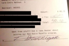 Soldier Doesnt Tip Server, Writes This Conceited Message On Receipt (IMAGES)