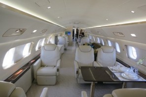 Embraer_Lineage_1000_Interior_of_Middle_Cabin