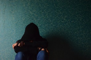 One Direction Fans Are ‘Cutting’ And It’s No Joking Matter – Parents, Self-Harm Is On The Rise (VIDEO)