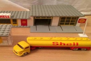 Lego Going Green, General Motors Still Destroying Atmosphere (VIDEO)