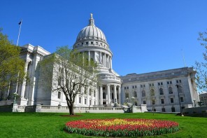 Wisconsin_State_Capitol_Building