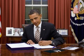 President Barack Obama signs H.R. 2751, the “FDA Food Safety Modernization Act,” in the Oval Office, Jan. 4, 2011.  (Official White House Photo by Pete Souza)
This official White House photograph is being made available only for publication by news organizations and/or for personal use printing by the subject(s) of the photograph. The photograph may not be manipulated in any way and may not be used in commercial or political materials, advertisements, emails, products, promotions that in any way suggests approval or endorsement of the President, the First Family, or the White House.