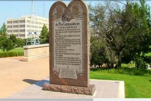 Okla. Governor: Remove 10 Commandments Monument? NO, Gut the Constitution!