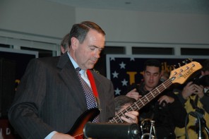 Frightening: Mike Huckabee Proves His Ignorance Of History By Saying Dred Scott Is Still The ‘Law Of The Land’ (AUDIO)