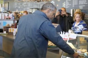President Obama Continues Being An Awesome Dude After Leaving Servers Generous Tip (VIDEO)