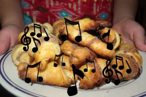 Adam Sandler Gifts Us With A New Edition Of ‘The Chanukah Song’ (VIDEO)