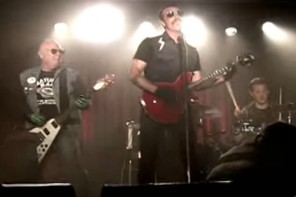 Eagles Of Death Metal Suspends Tour, Releases Heartbreaking Statement On Paris Attacks