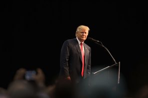 Trump Desperately Tries To Win Over The GOP Establishment After A Week Of Fails