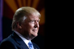 Trump Campaign’s Group Photo Backfires When Internet Notices This One TELLING Detail (IMAGE)