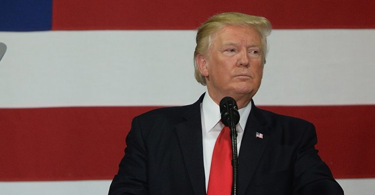 Trump Whines That The Media Wouldn’t Film His Crowd In Alabama – CNN Makes A Fool Out Of Him